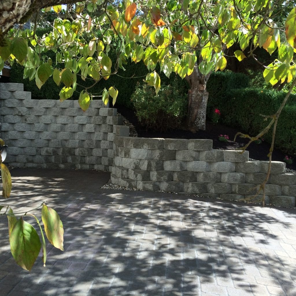 Retaining Walls ©ArtisticLandscapes